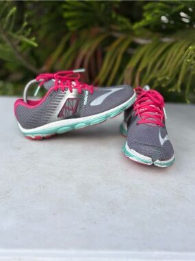 Brooks Pure Cadence 4 Running Shoes Womens Size: 8.5